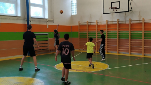 Turnaje v basketbalu chlapců a dívek 2024 04