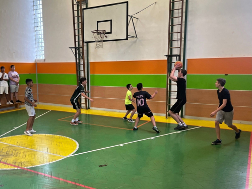 Turnaje v basketbalu chlapců a dívek 2024 05